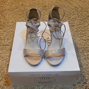 Steve Madden Blush/Champagne Glitter, Strappy heels, Size 6 NIB